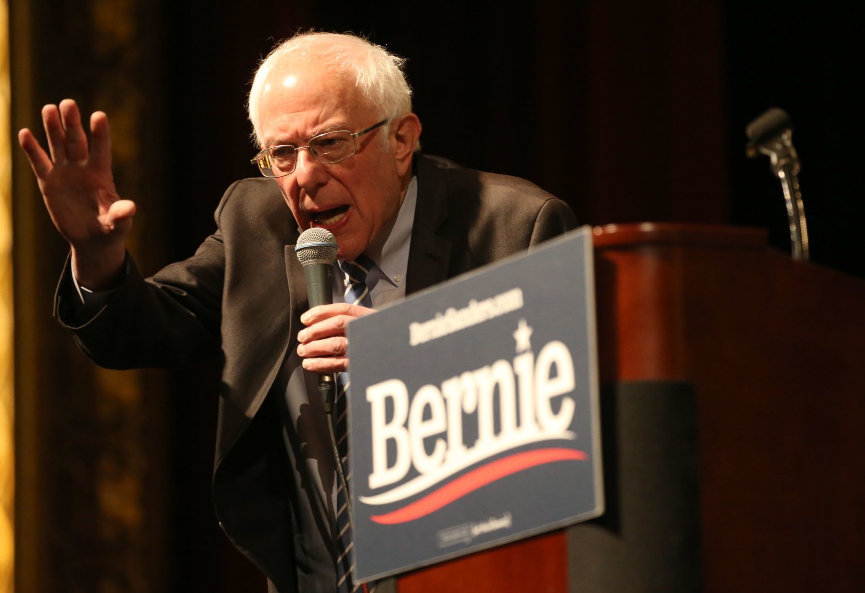 Bernie Sanders revs up supporters in St. Louis ahead of Tuesday's presidential primary